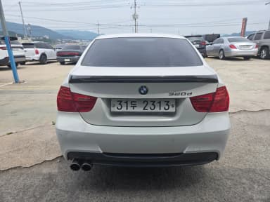 3 Series (E90)