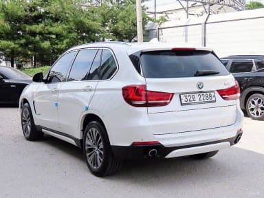 X5 (F15)