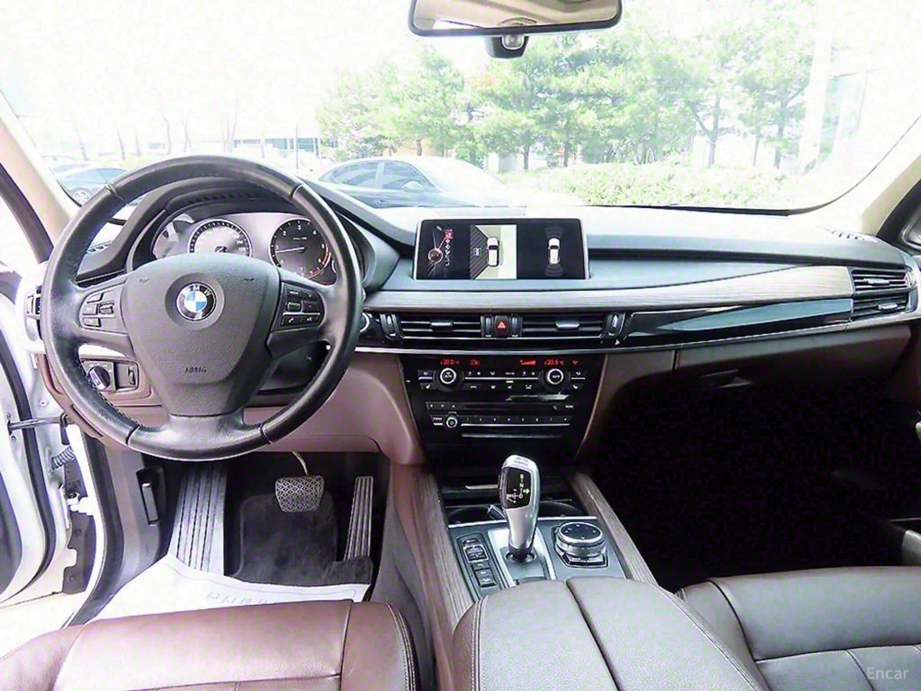 X5 (F15)
