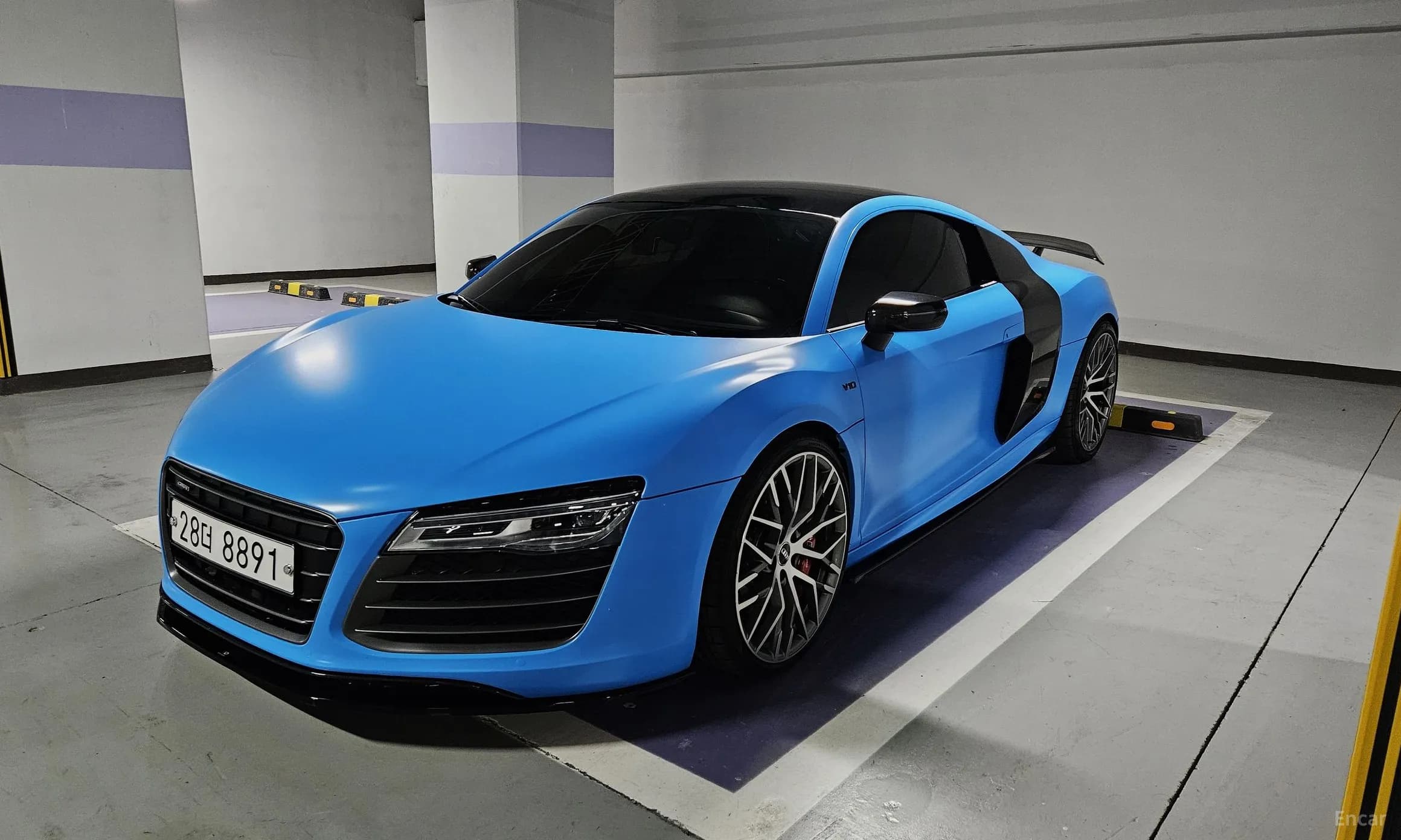 R8