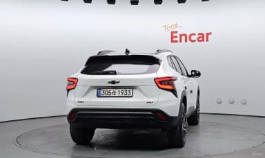 Trax Crossover