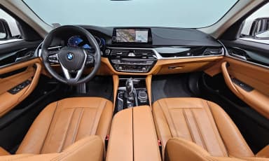 5 Series (G30)
