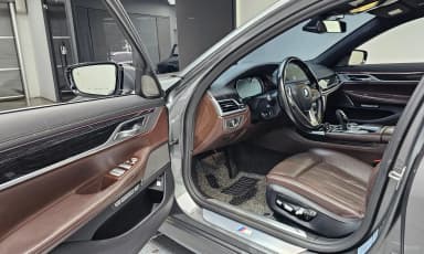 7 Series (G11)