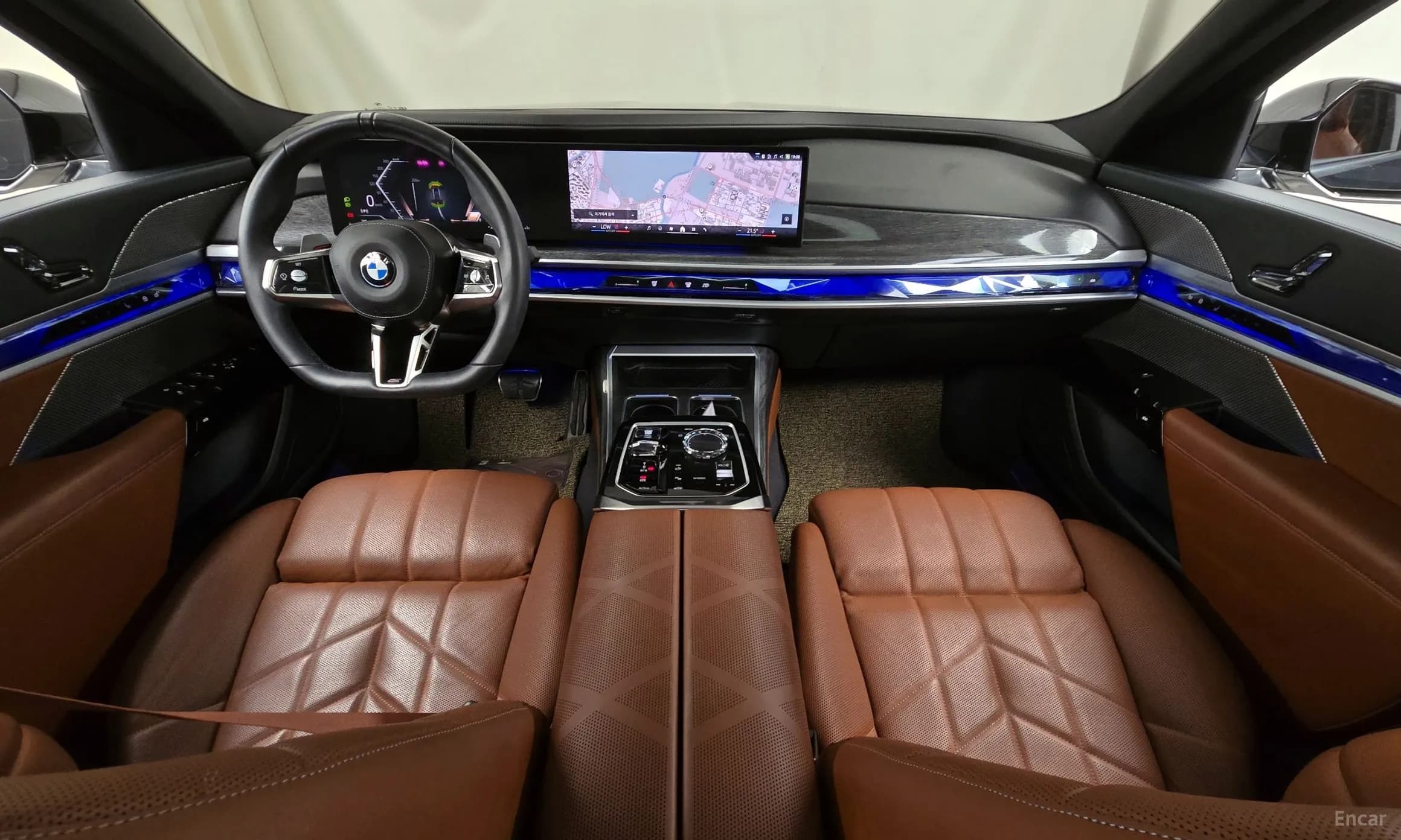 7 Series (G70)