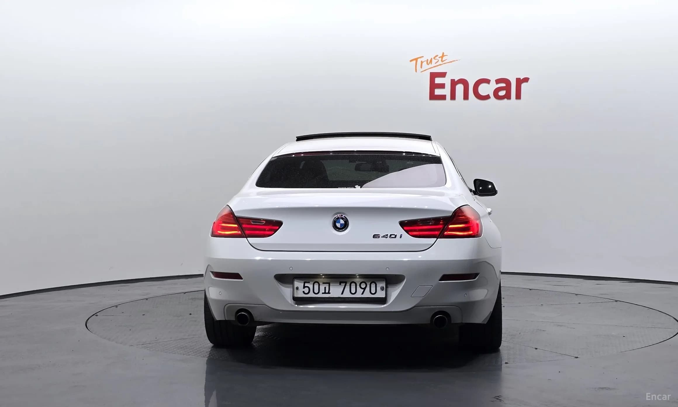 6 Series (F12)