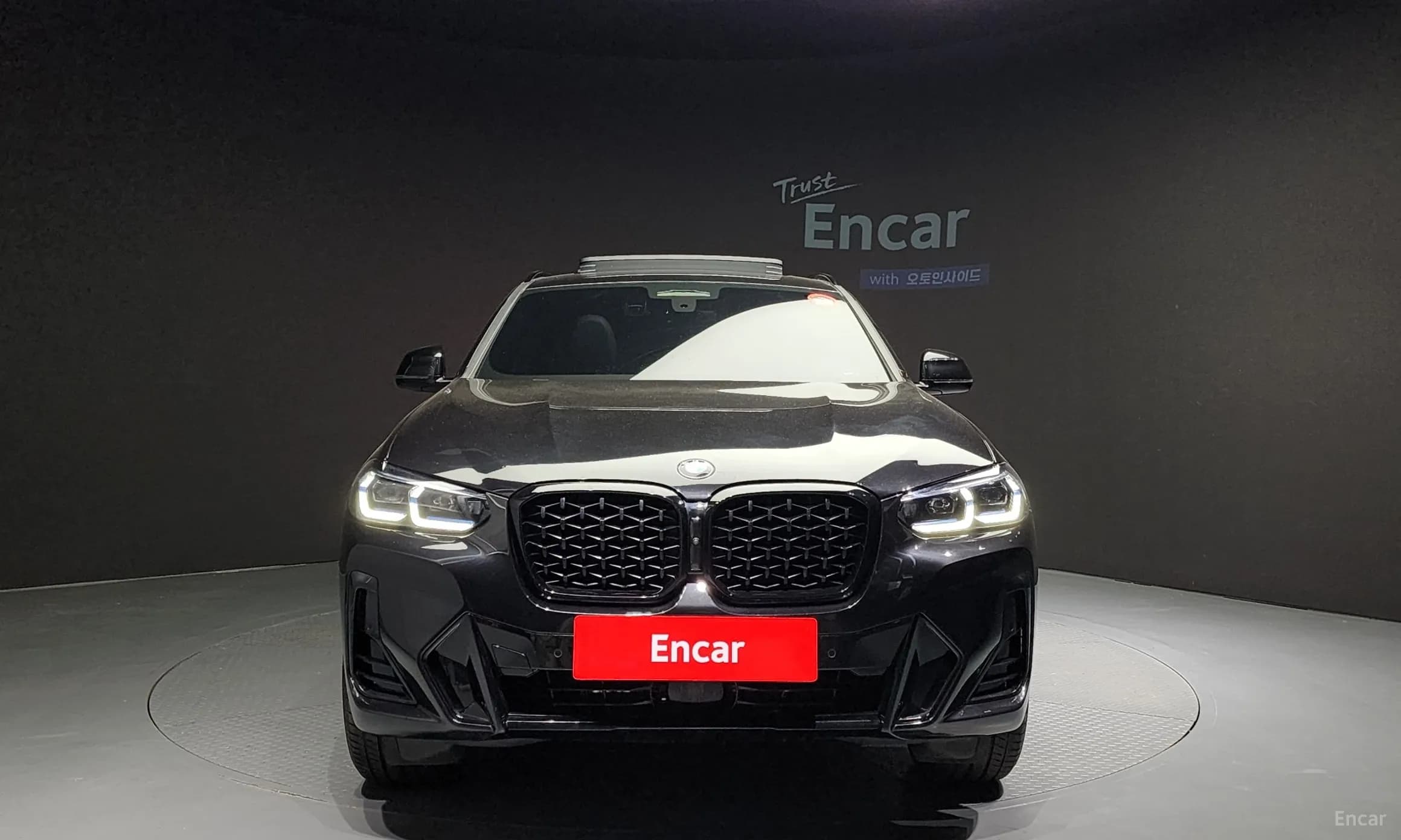 X4 (G02)
