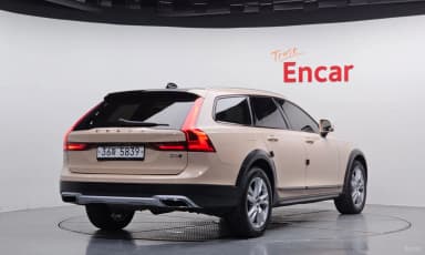 V90 Cross Country