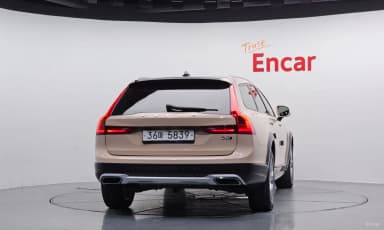 V90 Cross Country