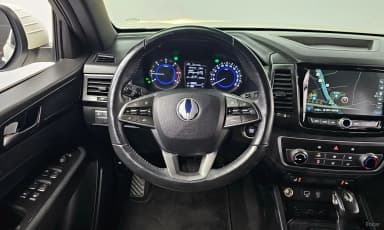 Rexton Sports Khan