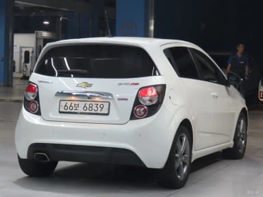Aveo Hatchback