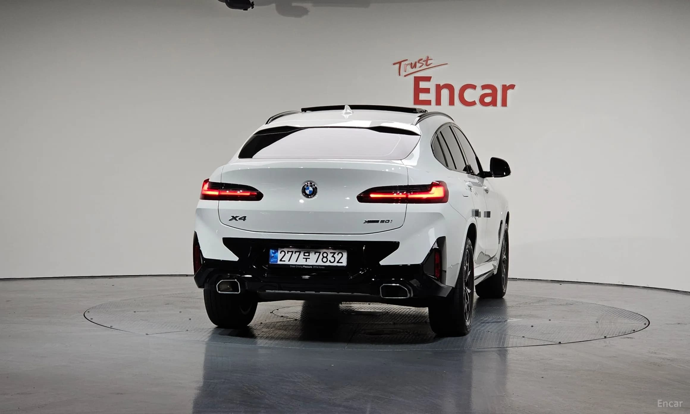 X4 (G02)