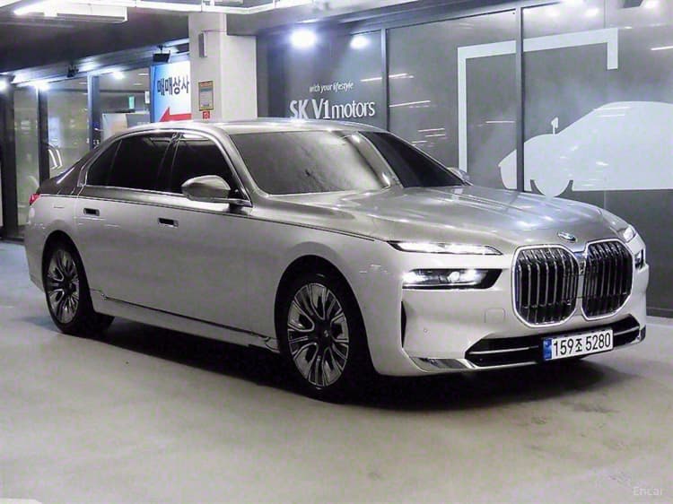 7 Series (G70)