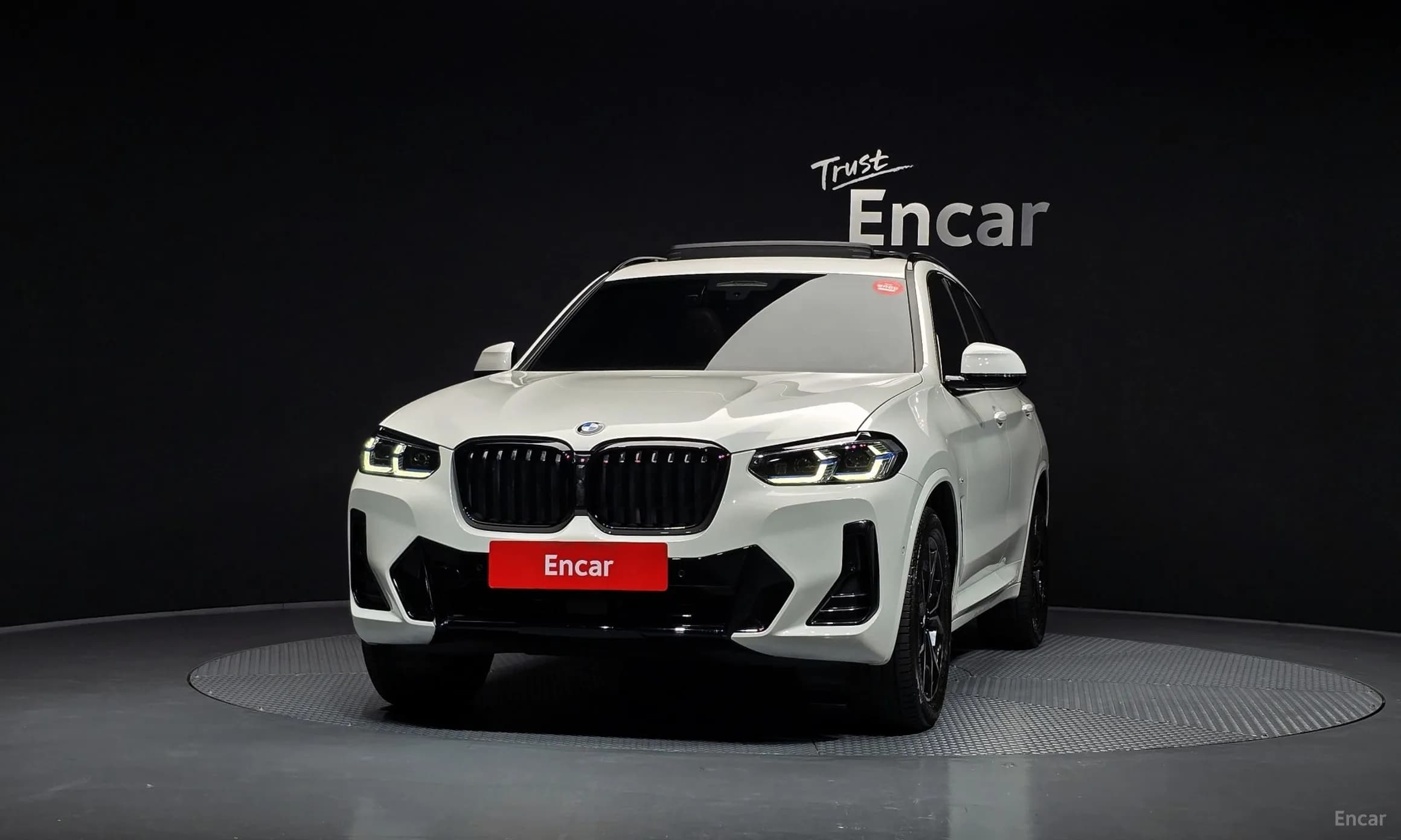 X3 (G01)