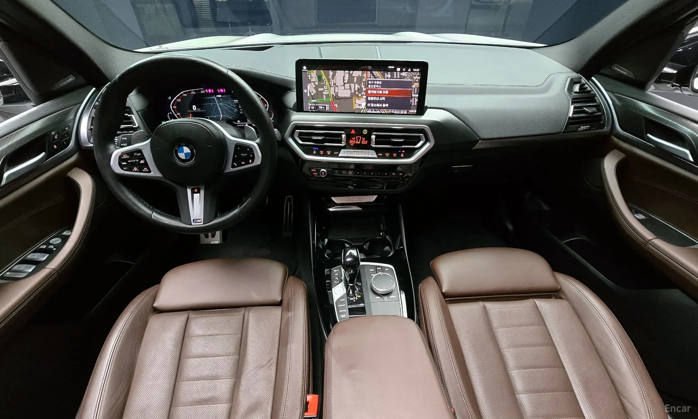 X3 (G01)