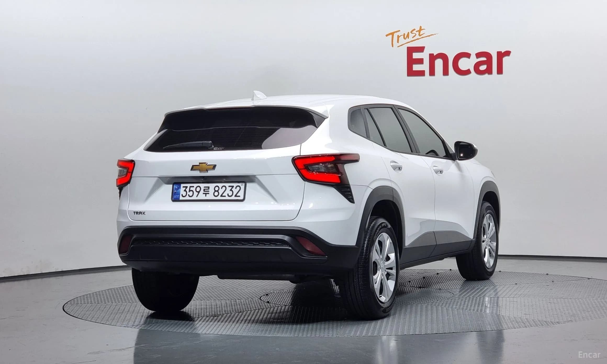 Trax Crossover