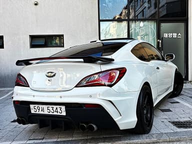 Genesis Coupe