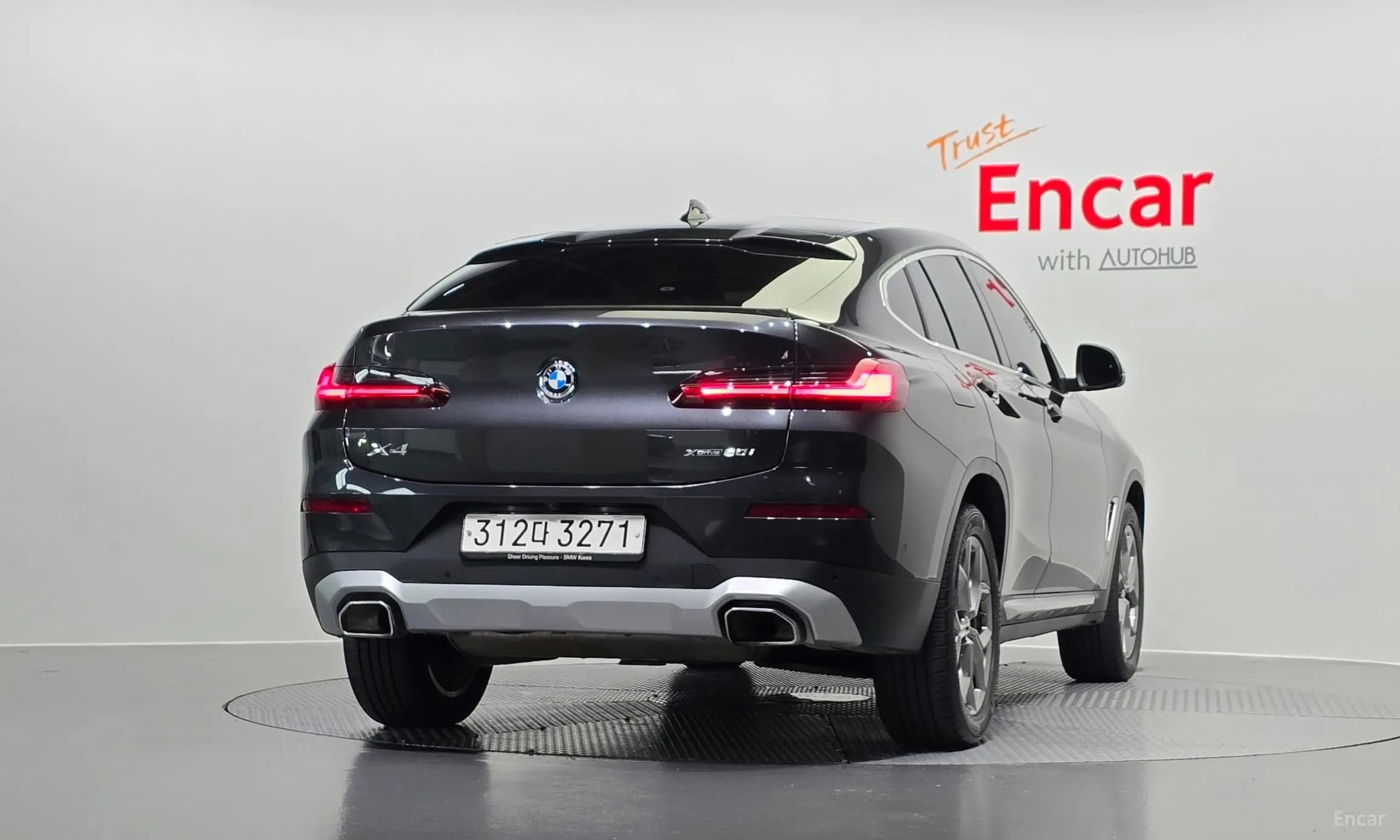 X4 (G02)