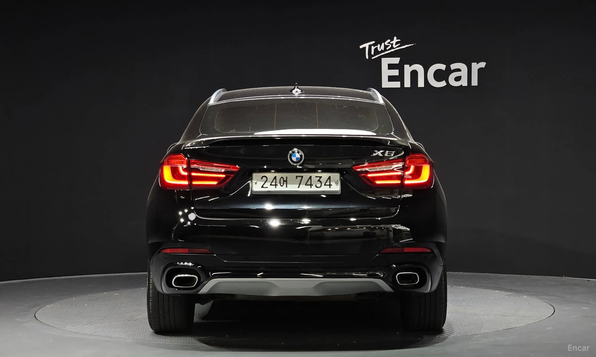 X6 (F16)