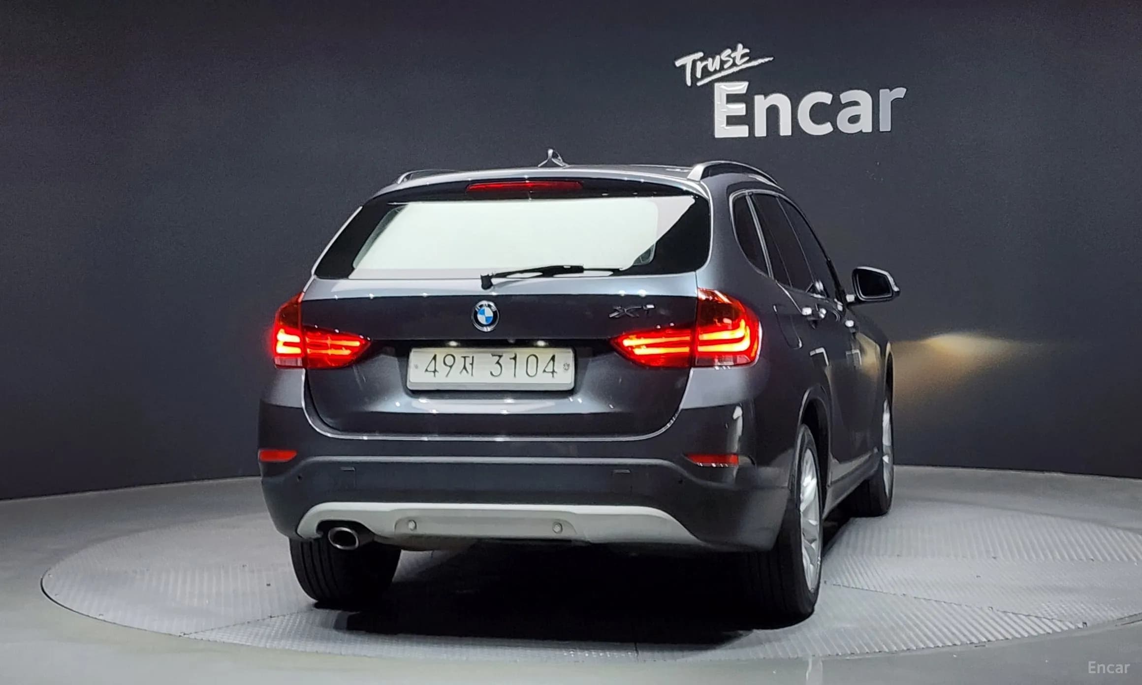 X1 (E84)