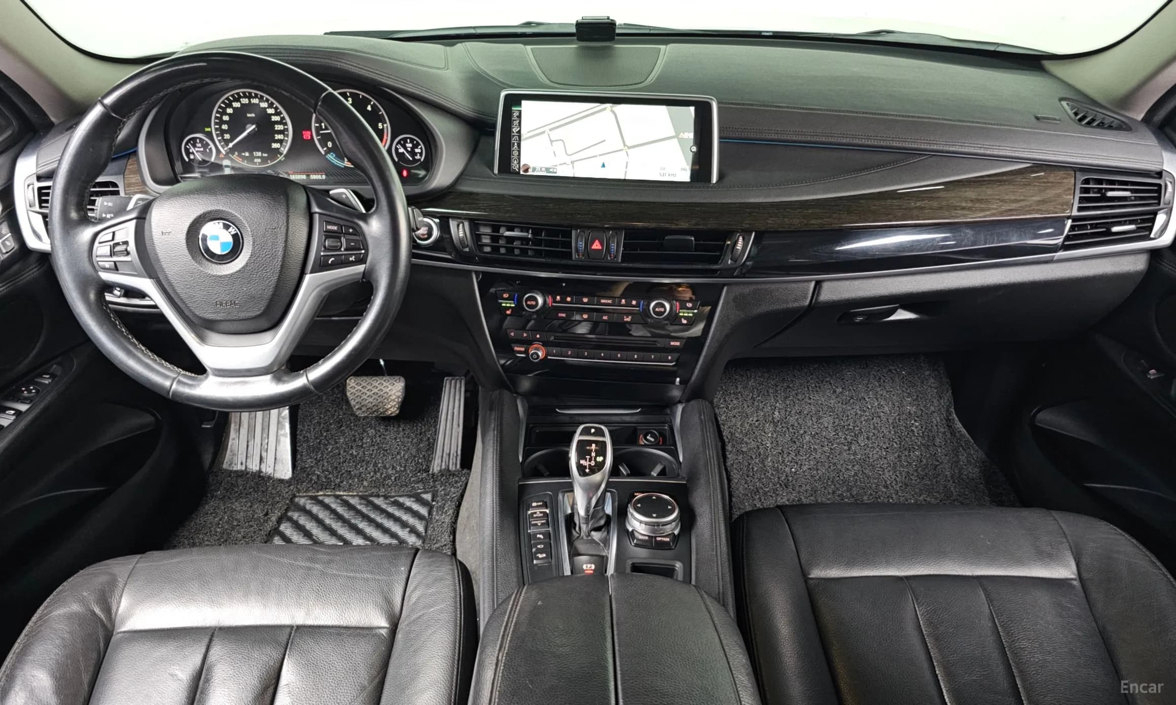 X6 (F16)