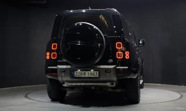 Defender (L663)