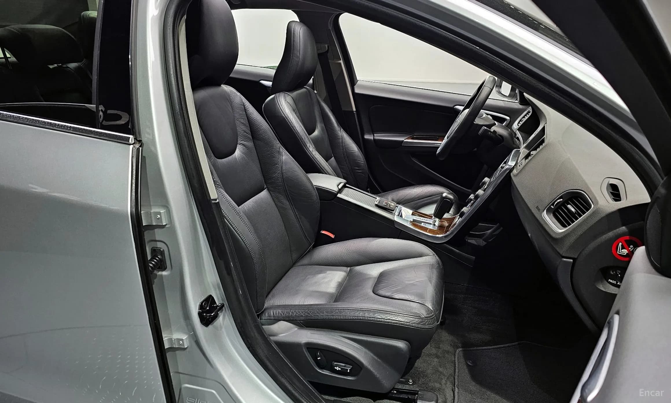 S60