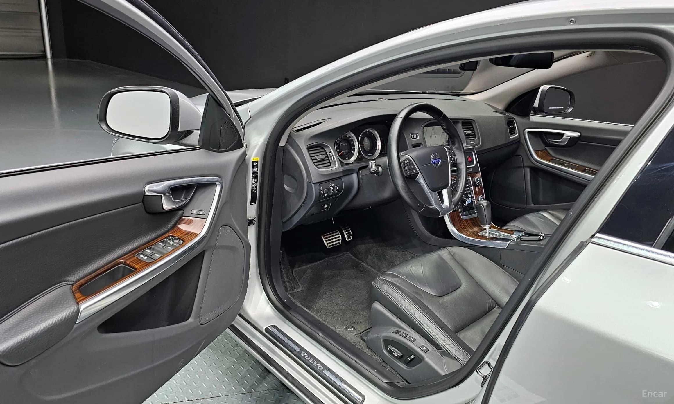S60