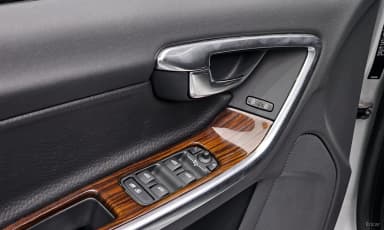 S60