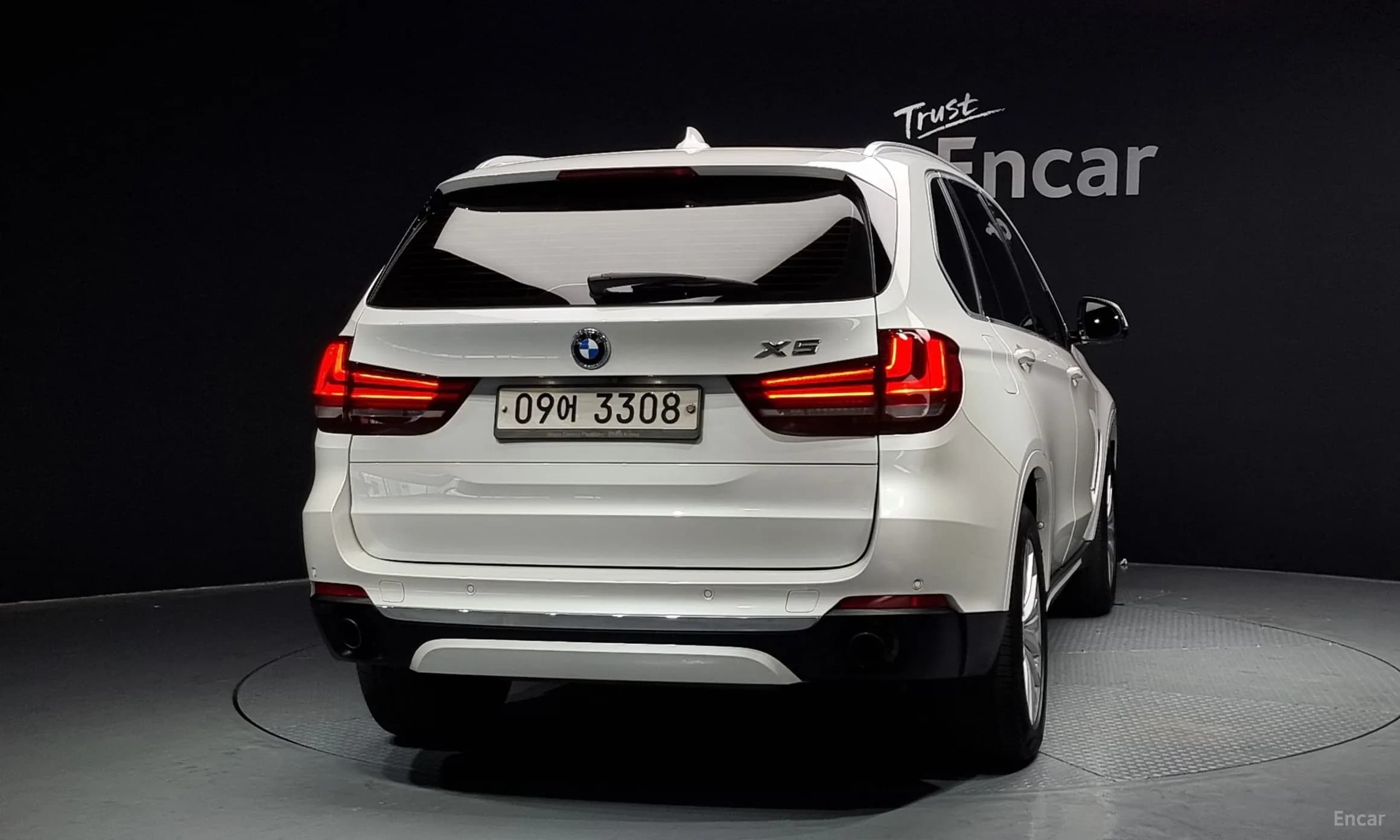 X5 (F15)