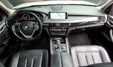 X5 (F15)