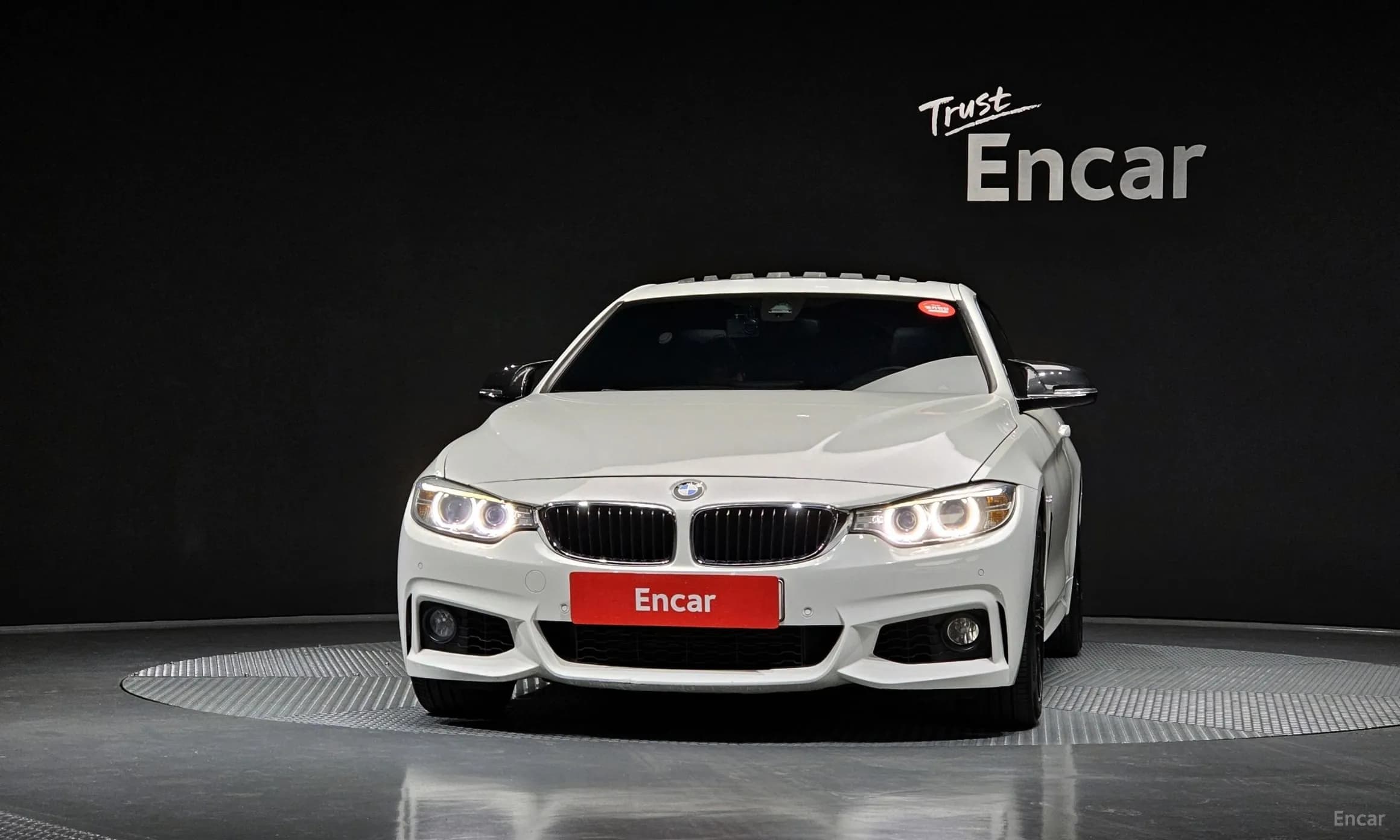 Series 4 (F32)