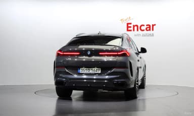 X6 (G06)