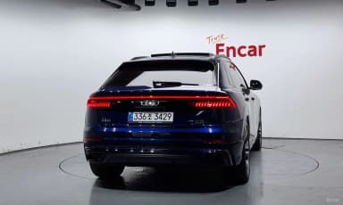 Q8 (4M)