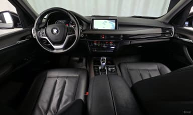 X5 (F15)