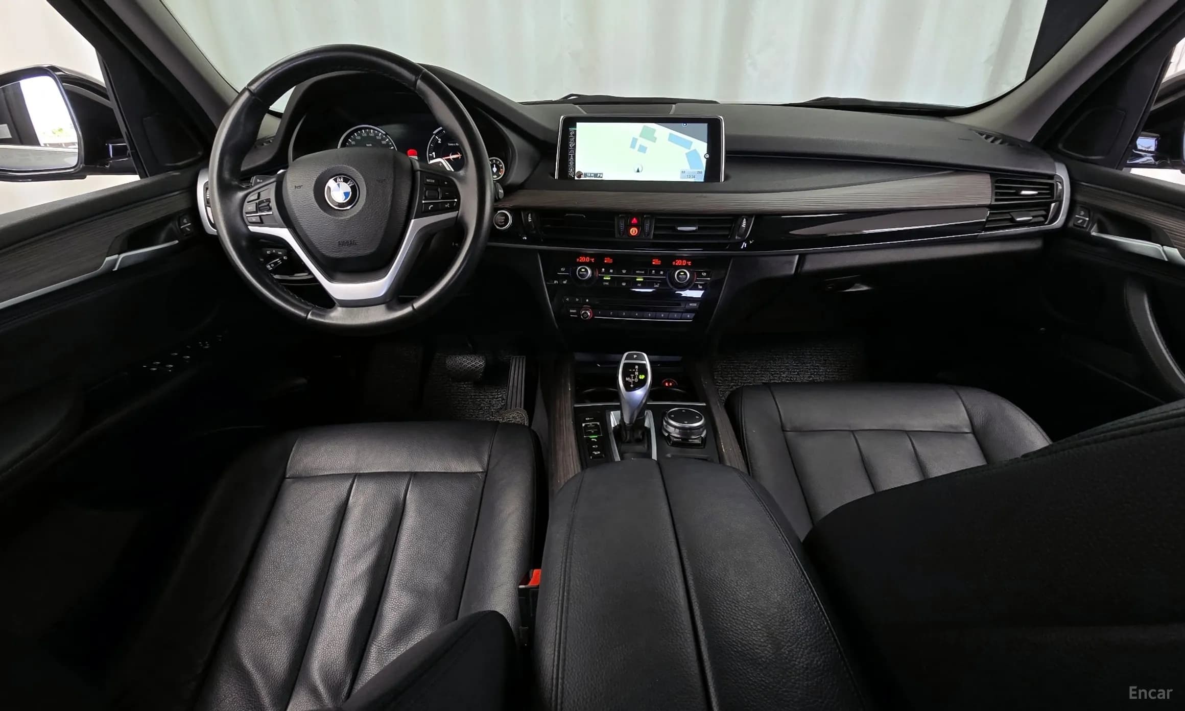 X5 (F15)