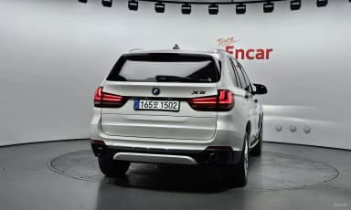 X5 (F15)