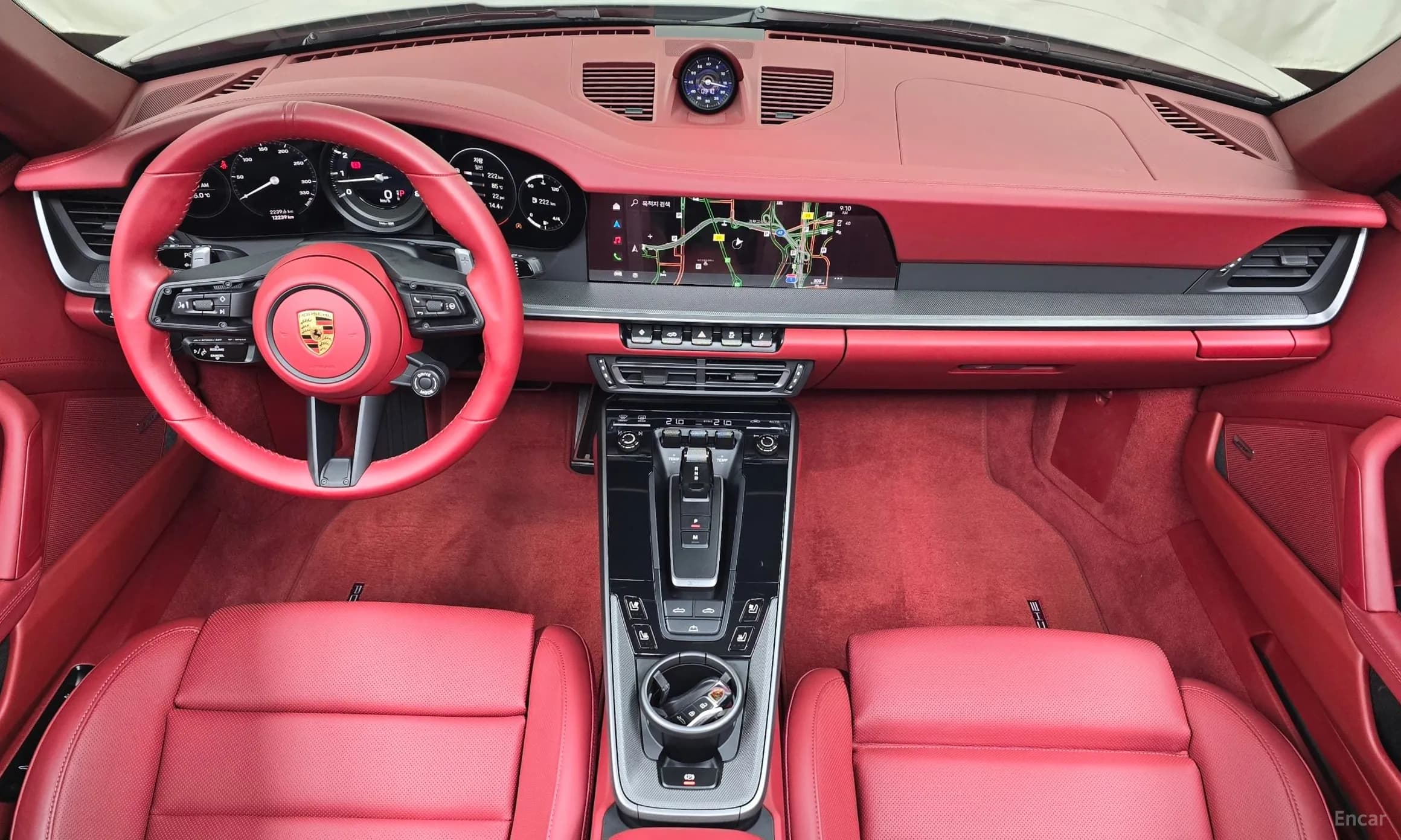 911 (992)