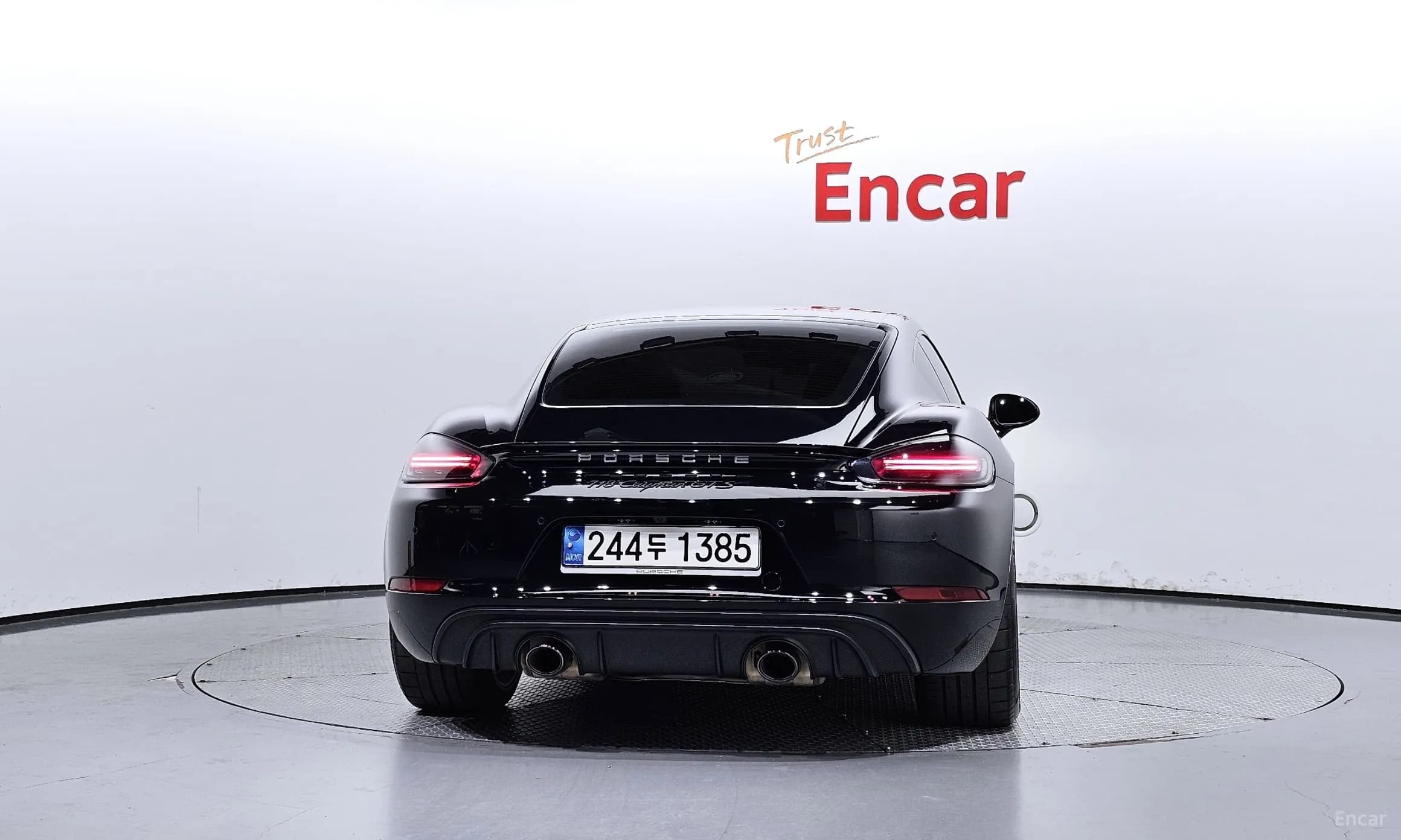 718 Cayman