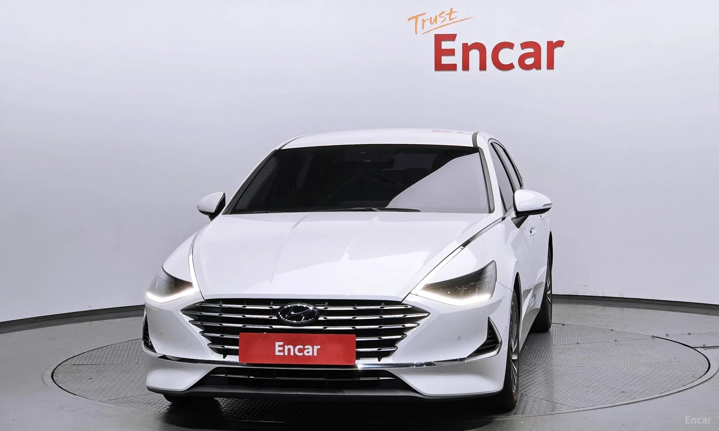 Sonata Hybrid (DN8)