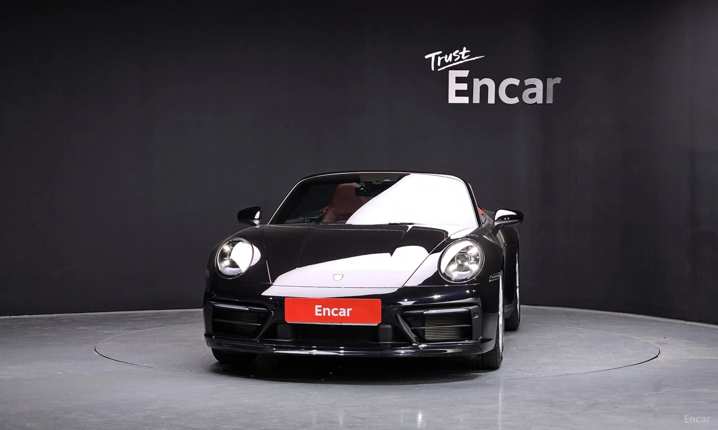 911 (992)