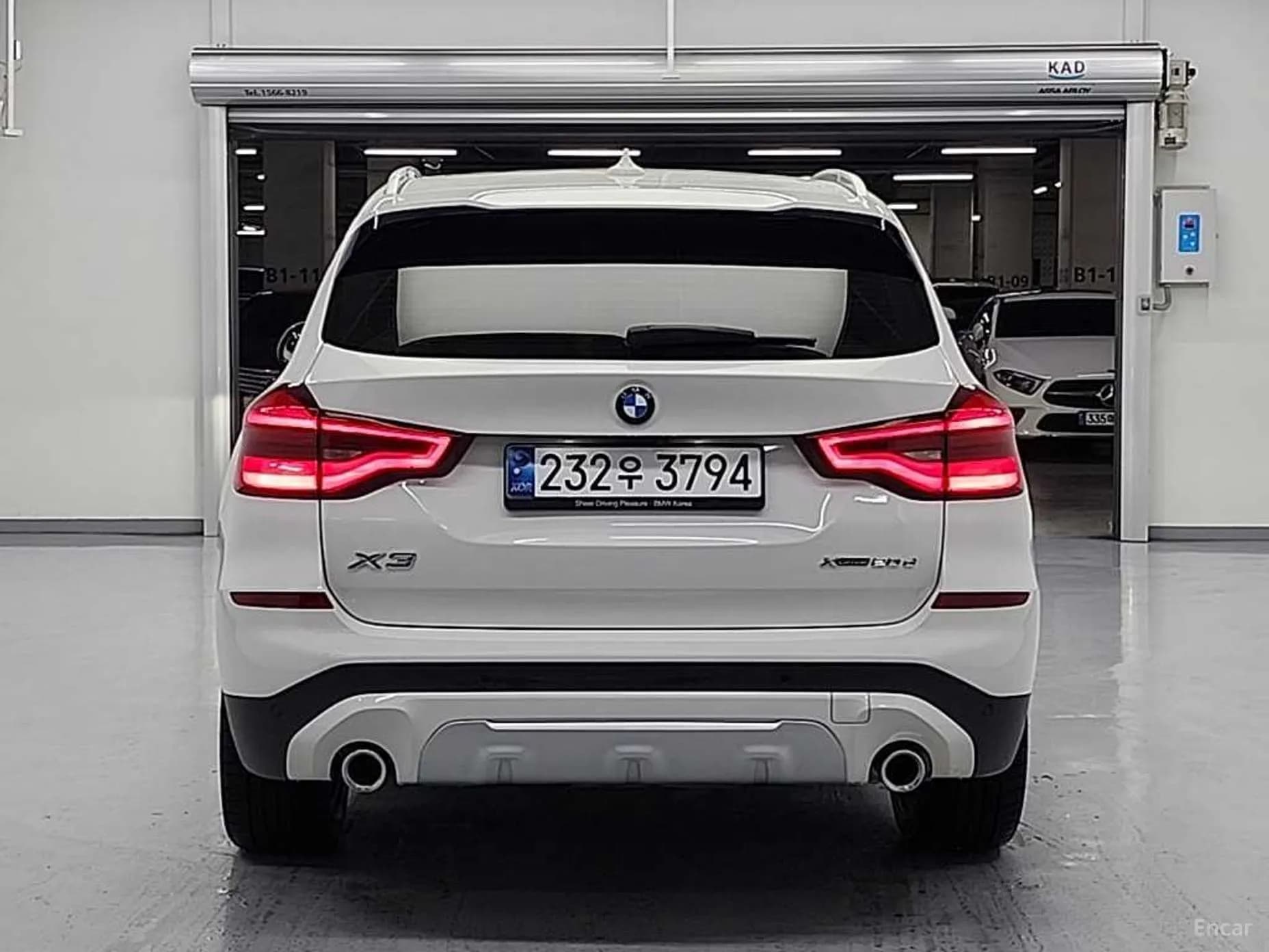 X3 (G01)