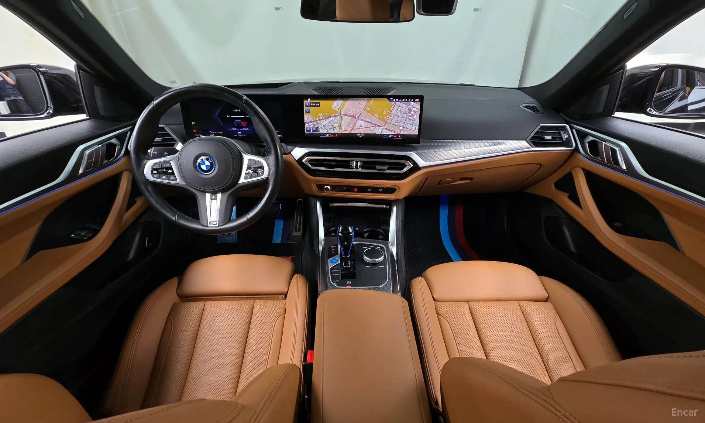 i4