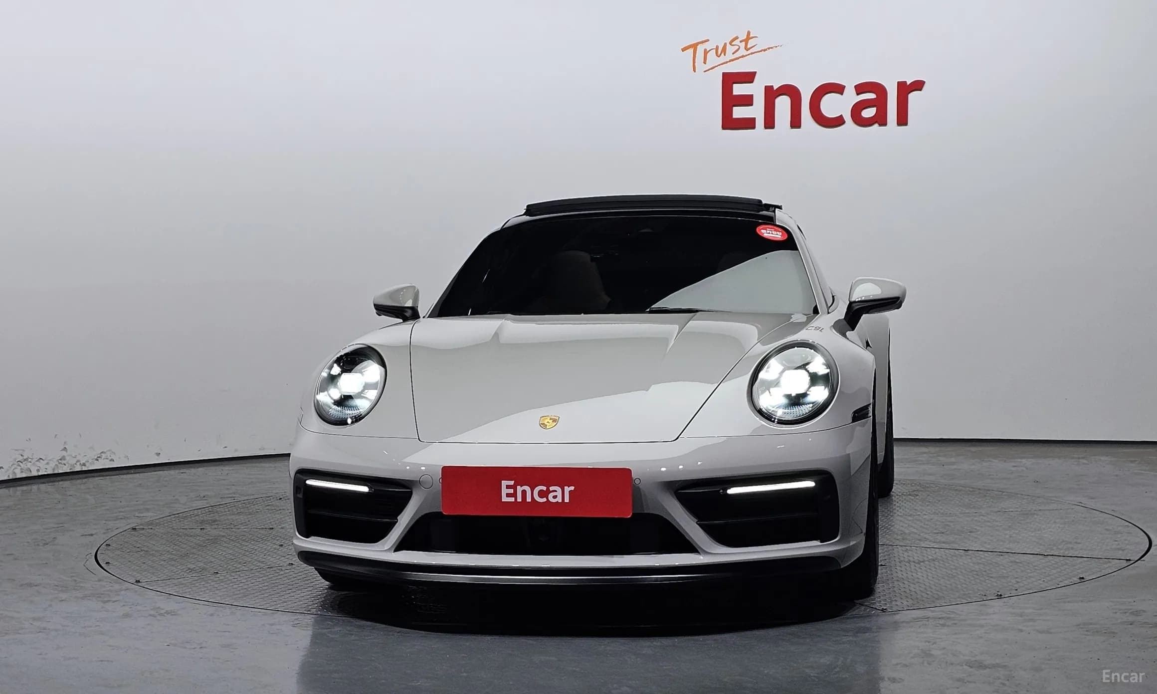 911 (992)