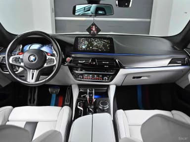 M5 (F90)