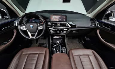 X3 (G01)