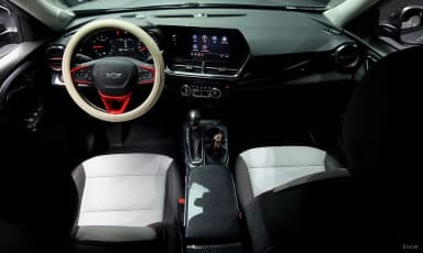 Trax Crossover