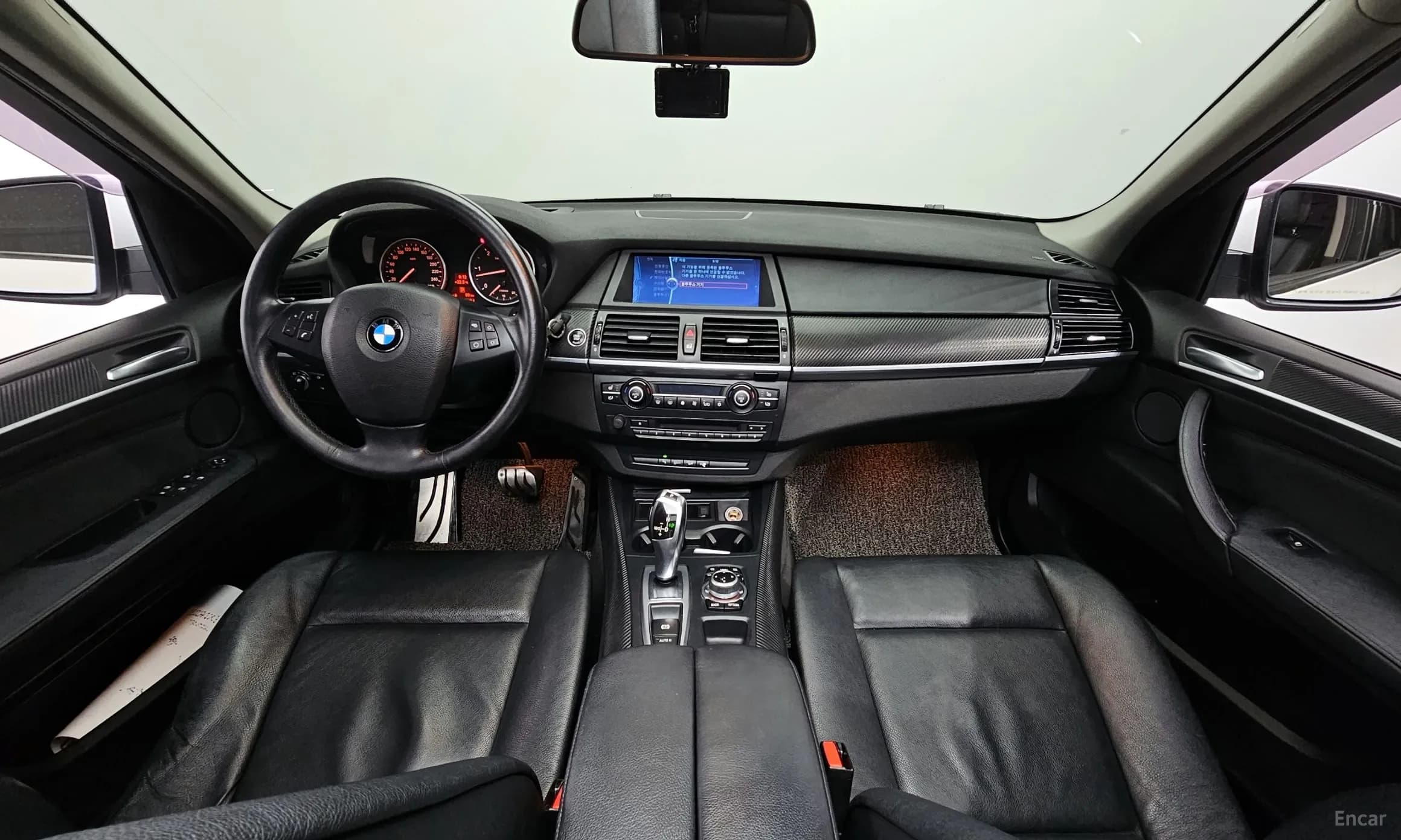 X5 (E70)