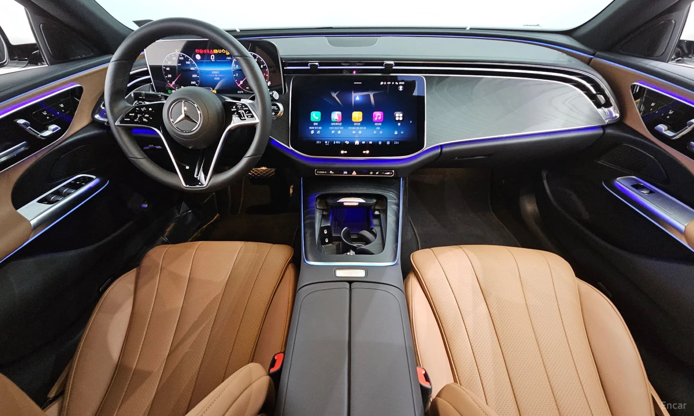E-Class W214