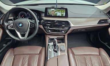5 Series (G30)