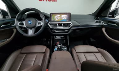iX3